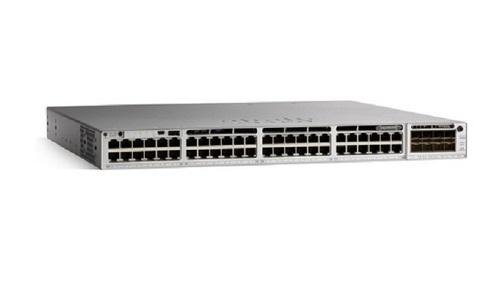 Switch Cisco Catalyst 9300 48 portas uplinks PoE+ C9300-48P-A