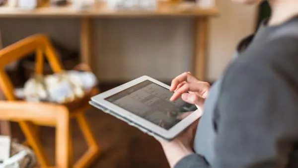 Implante os serviços digitais com segurança Implante os serviços digitais com segurança