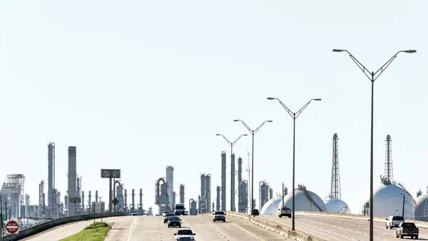 Melhore a segurança e regule o tráfego Melhore a segurança e regule o tráfego