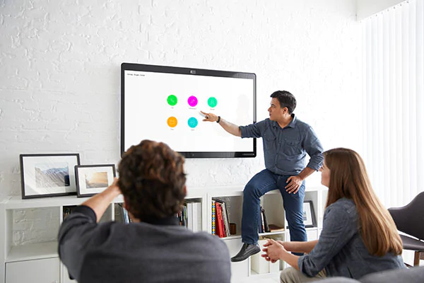 Experiência de áudio e chamada aprimorada pela tecnologia Experiência de áudio e chamada aprimorada pela tecnologia